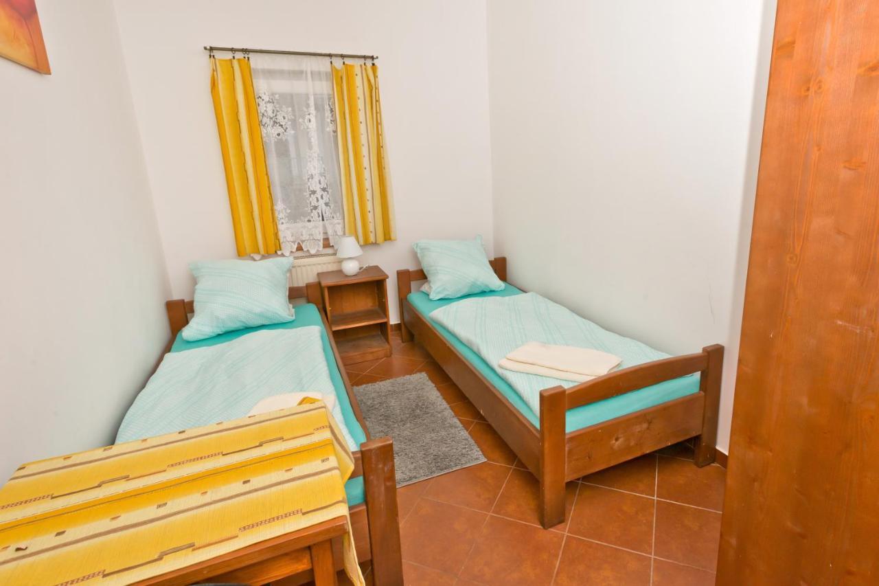 Penzion Pod Svahem Železná Ruda Exterior foto