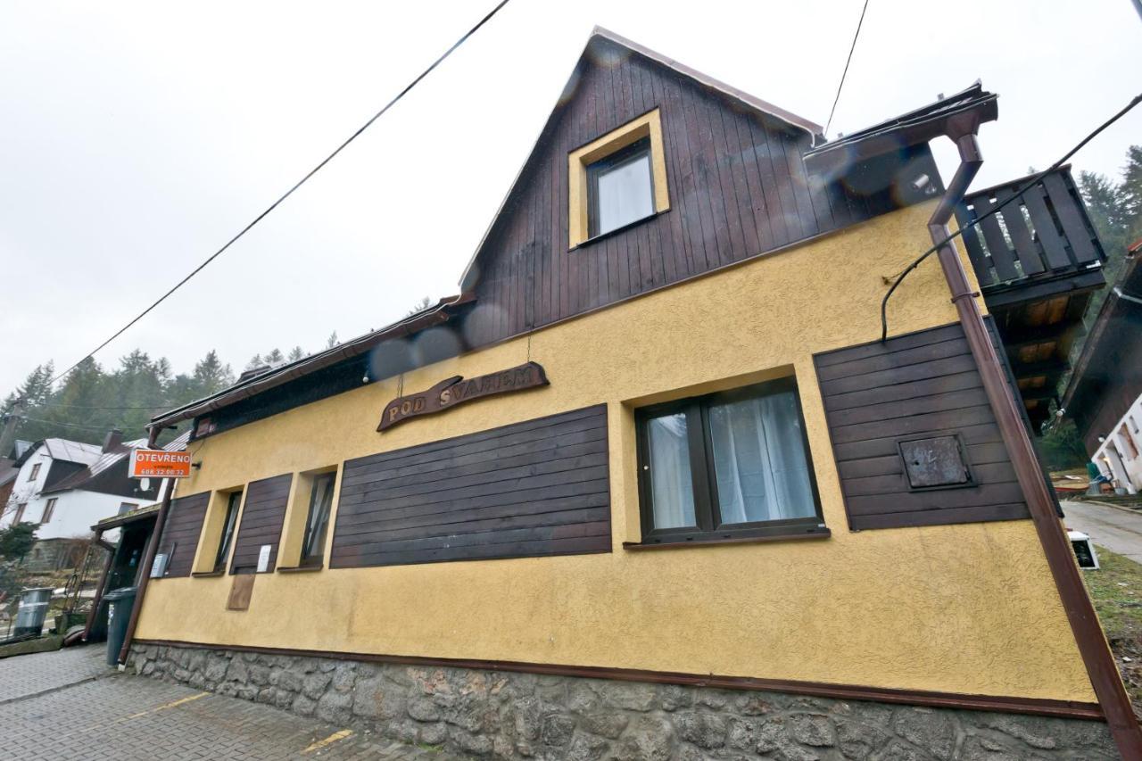 Penzion Pod Svahem Železná Ruda Exterior foto